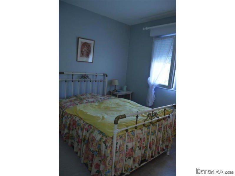 Contemporary House Two Minute Walk From.. - 2