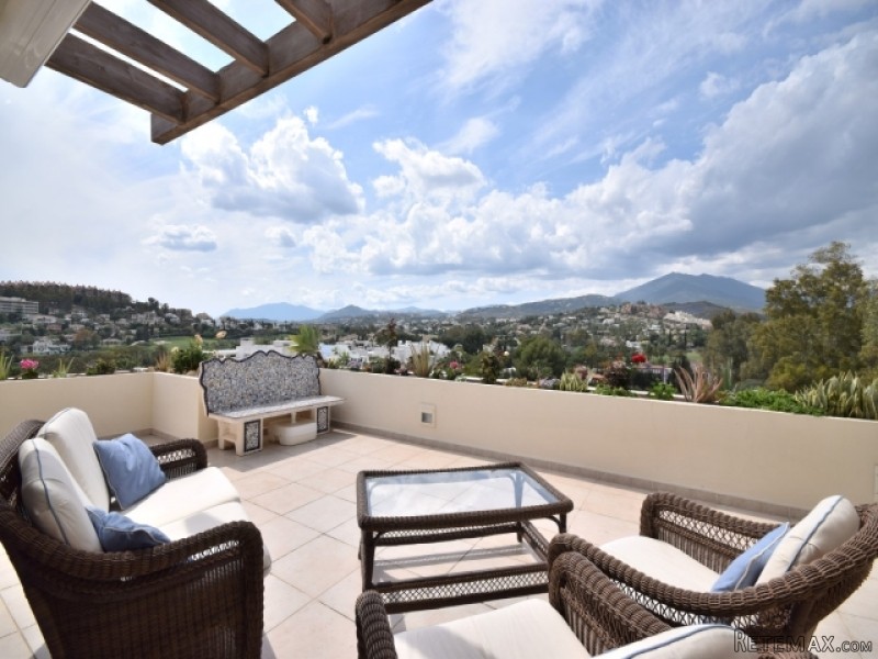 2 Bedroom Apartment For Sale Situated..
