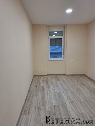 Prodajem kucu u centru Sremskih Karlovaca - 11