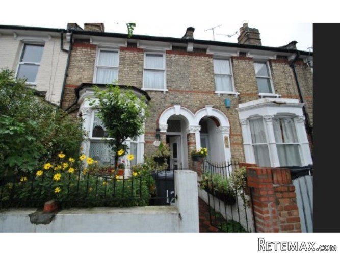 House For Sale In North London