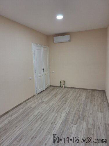 Prodajem kucu u centru Sremskih Karlovaca - 12