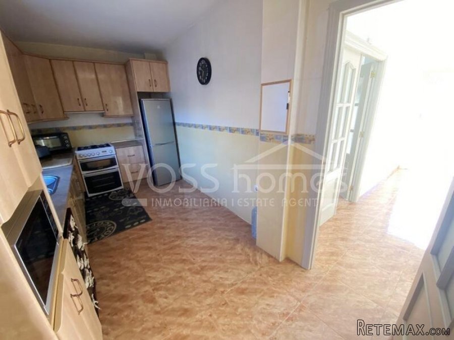 EXCLUSIVE LISTING TO VOSS HOMES - Large, bright & airey.. - 14