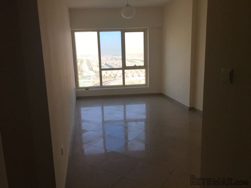 Fantastic View, 2 Bedroom+Maid in JLT - 2
