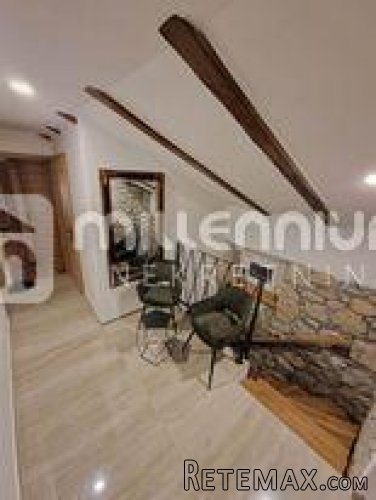 Otok Krk, Dobrinj, dvojna kuća s bazenom, 196m2 - 4