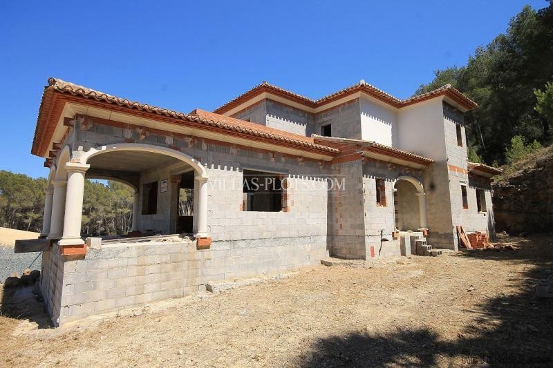 4 Bedroom Villa In Javea - 2
