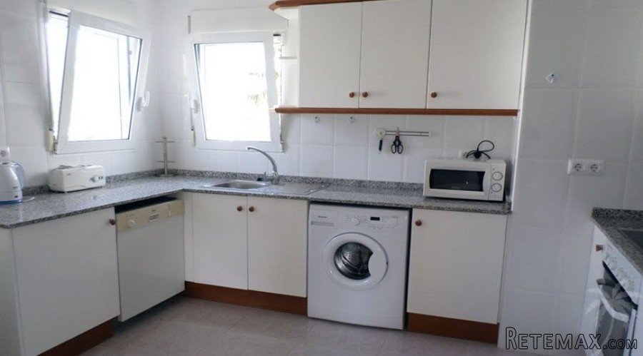 Detached property on two floors amid the peaceful.. - 6