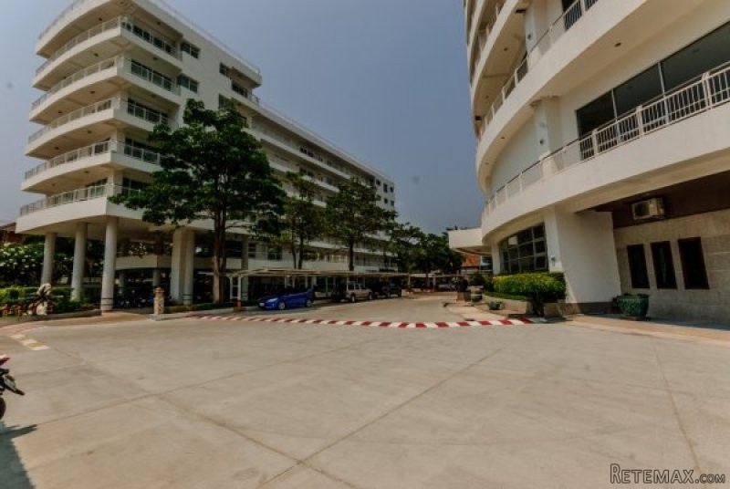 2 Bed Condo With Beautiful Sea View At..