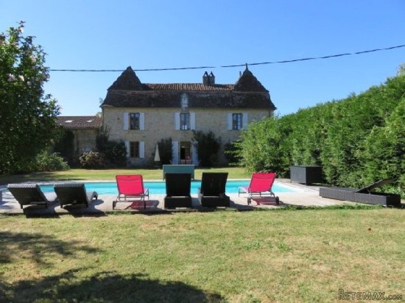 Riverside Manor House with Guest Gites - 2