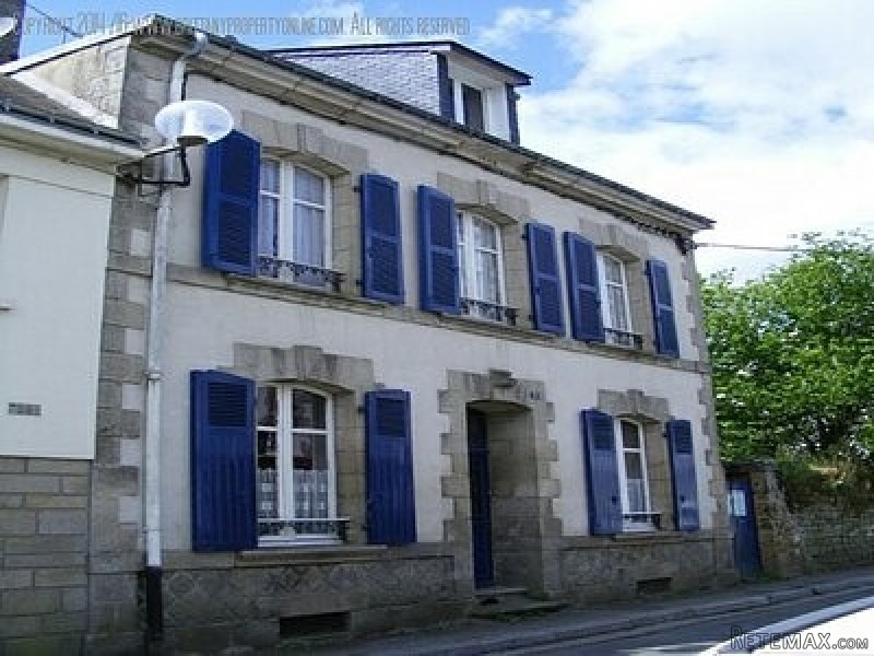 Large 3 bed town house to refresh..