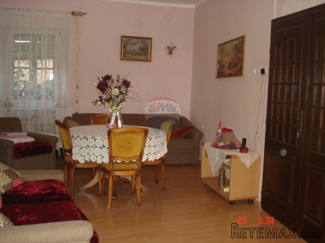 VODNJAN, ZANIMLJIVA STARINA 2 i 3 KAT- ZA HOSTEL - 4