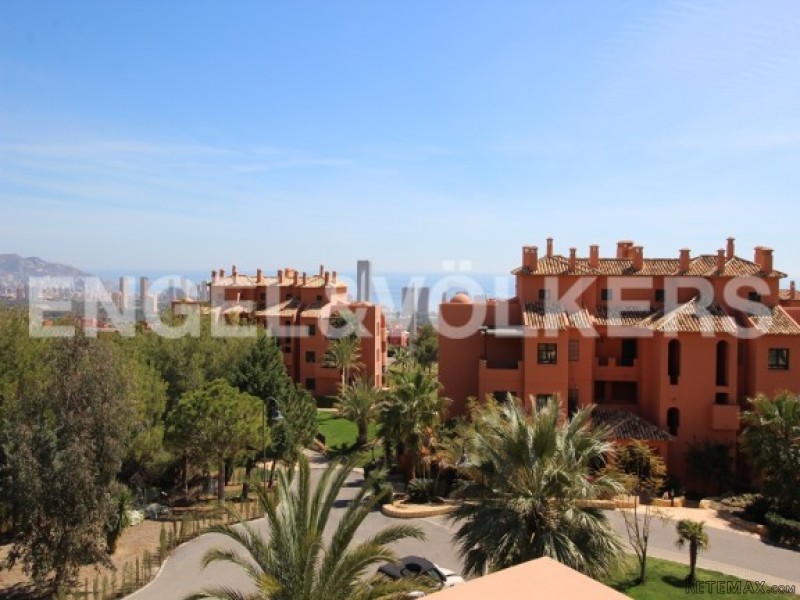 Fantastic Penthouse With Beautiful Views - 2