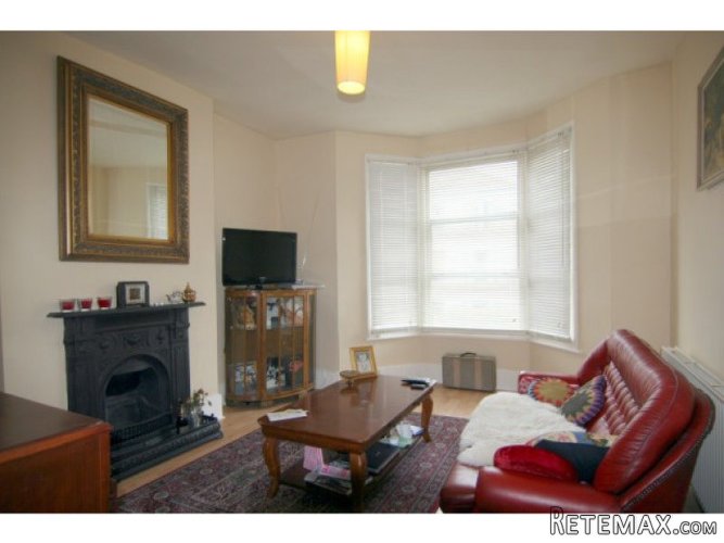 1st Floor Flat in Victorian Conversion