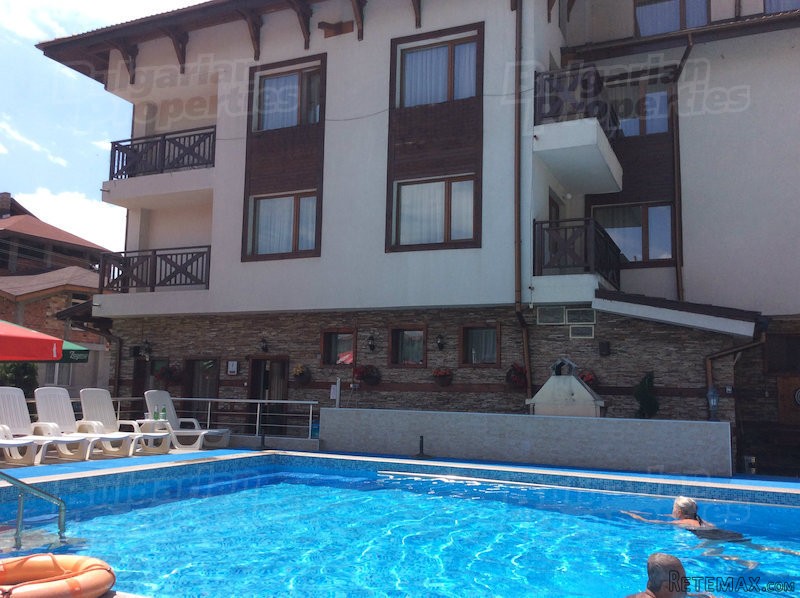 Furnished 2-Bedroom Apartment Near..