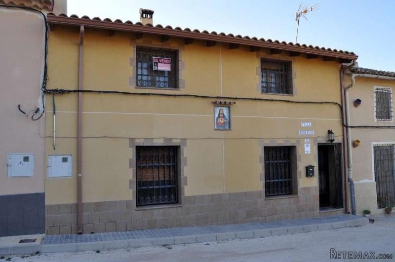 3 houses in one (Ref. PV13054)