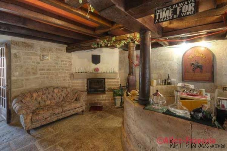 St Genard, Marcillé (79) - Stone mill offering spacious.. - 4