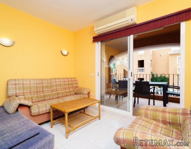 This 2 bedroom apartment offers a covered terrace and.. - 4