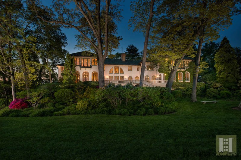 6 bedroom House For Sale: 118 DELAFIELD.. - 2