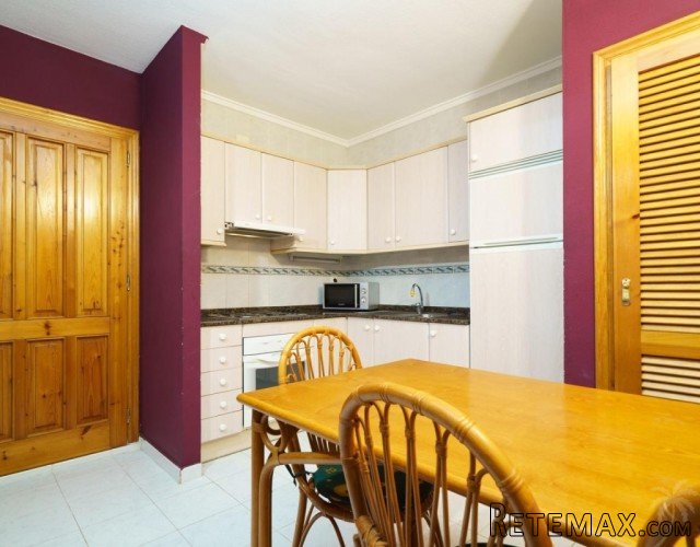 This 2 bedroom apartment offers a covered terrace and.. - 6