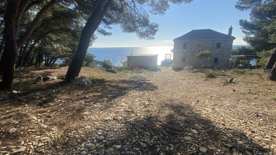 ISTRA, SKITAČA - veliko negrađevinsko zemljište od 6 ha s 5 - 7