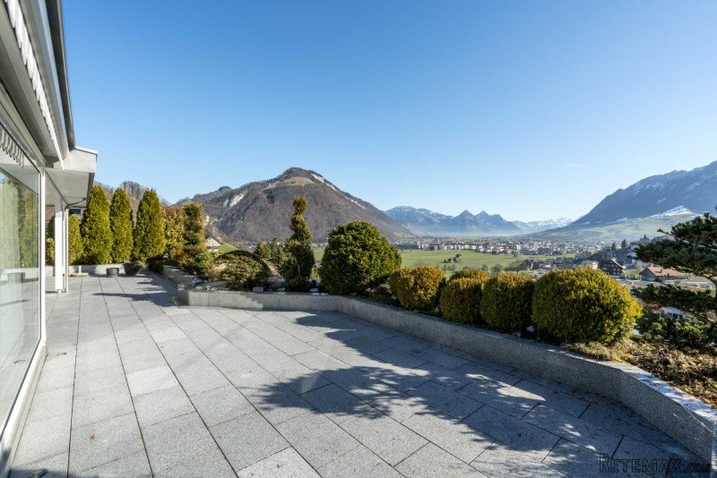 TERRACED APARTMENT WITH ENVIABLE..