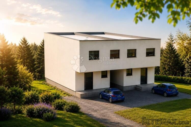 Moderna novogradnja u Čepinu s vlastitim dvorištem