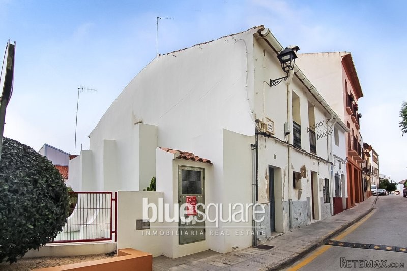 4-Bedroom village house in need of..