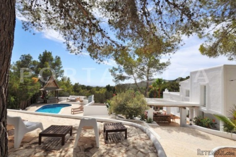 Charming mediterranean style villa in..