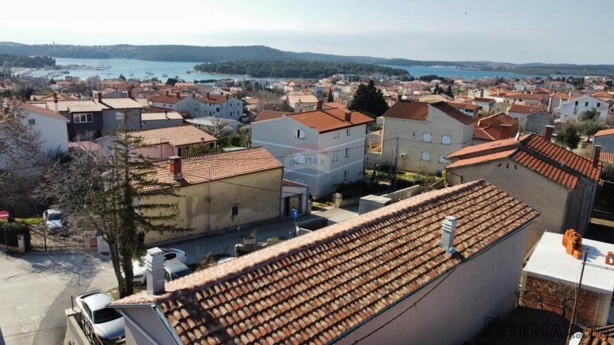 Istra - Medulin, potpuno renovirana kuća s prostranom okućni - 2