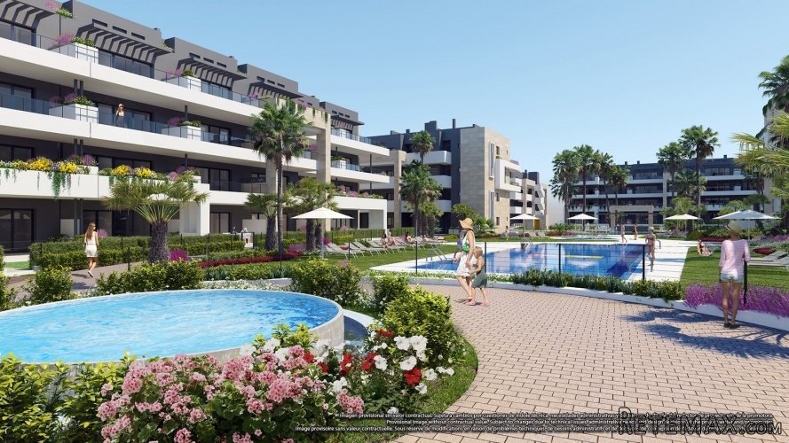 Los apartamentos se ubican en un complejo residencial en..