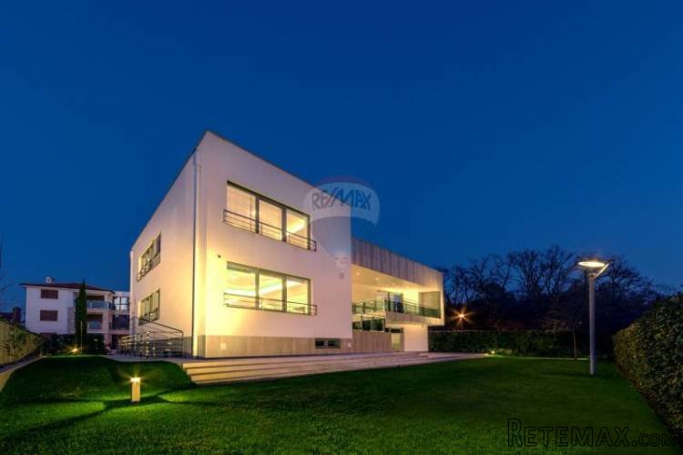 Moderna vila 150m od mora - 2