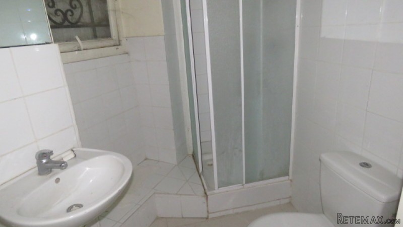 Ground floor studio apartment in town.. - 2