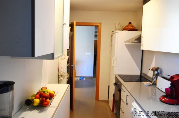 Modern, luxurious three bedroom apartment, in a small.. - 8