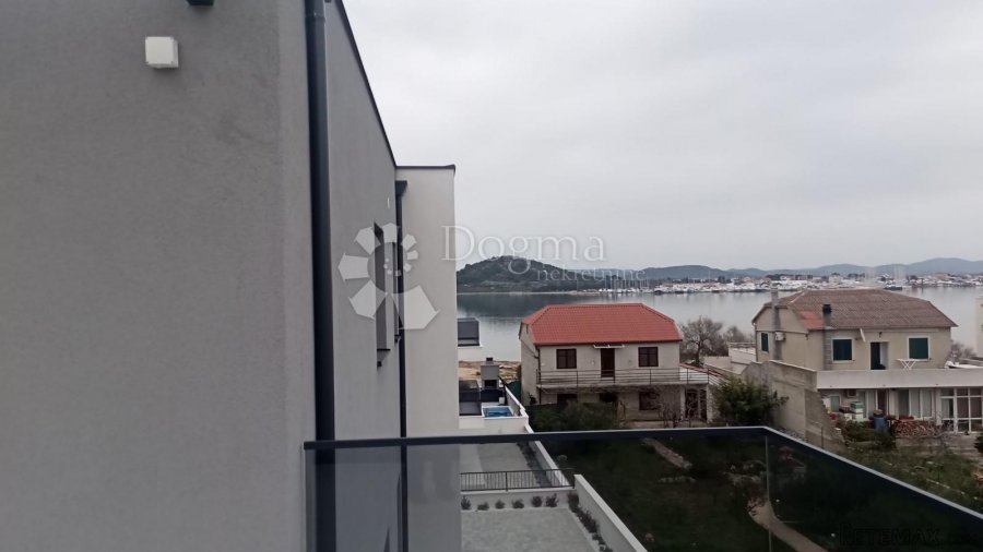 MURTER- PENTHOUSE S POGLEDOM NA MORE I MJESTO - 8