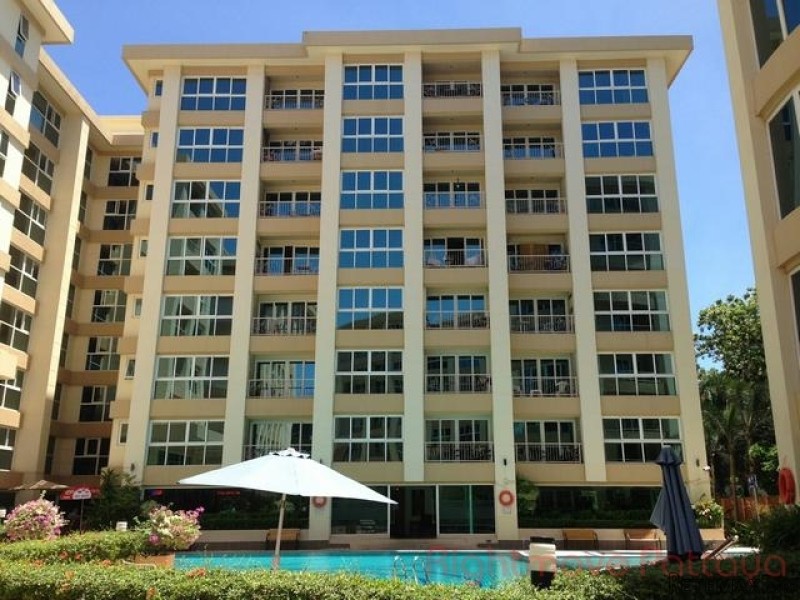 2 Bedroom Condo for sale in Central..