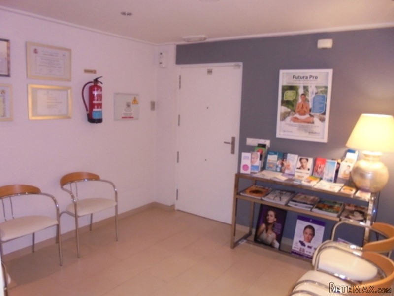 4 Bedrooms - - Alicante - For Sale - 2