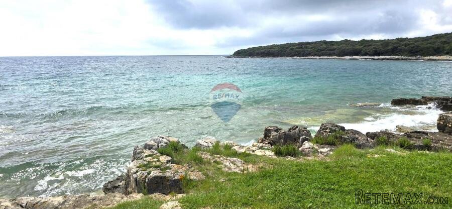 Rovinj, kuća na 10 000 m2 terena 100 m od uređene plaže - 2