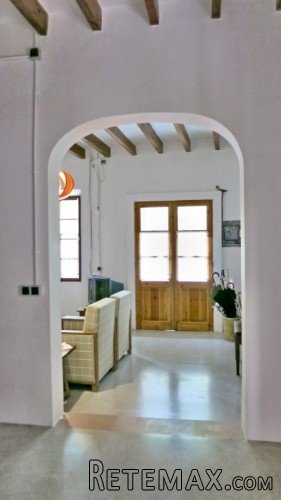 The current owners, also architects have renovated this.. - 2