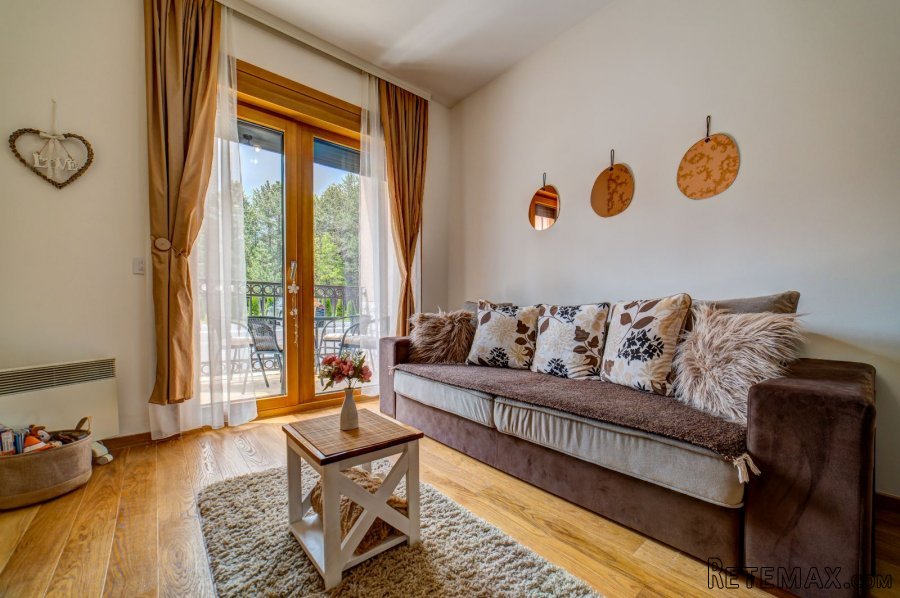 Apartman na Zlatiboru sa parkingom