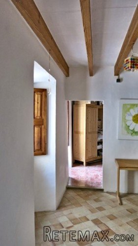 The current owners, also architects have renovated this.. - 5