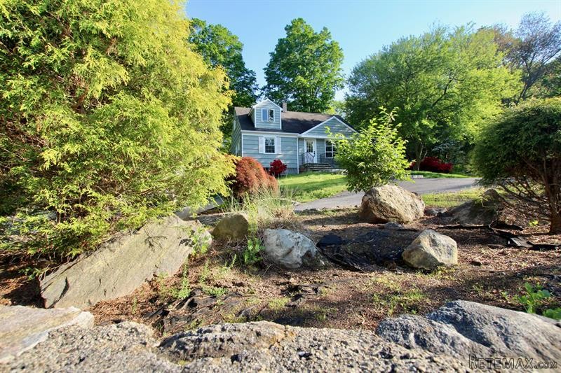 3 bedroom House For Sale: 30 Deans.. - 2