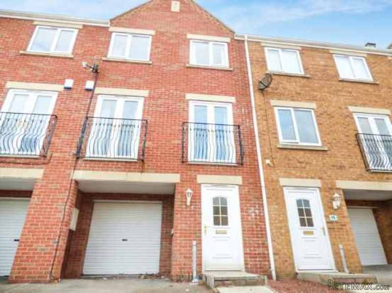4 bedroom, Terraced House house for sale