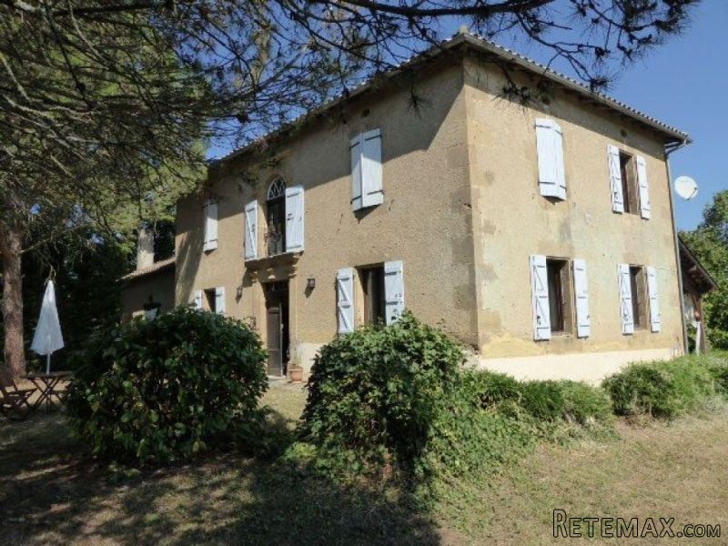 A Renovated Village House With A Pool..