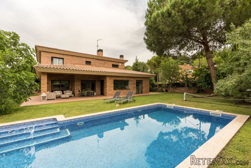 Excellent detached house for sale in..