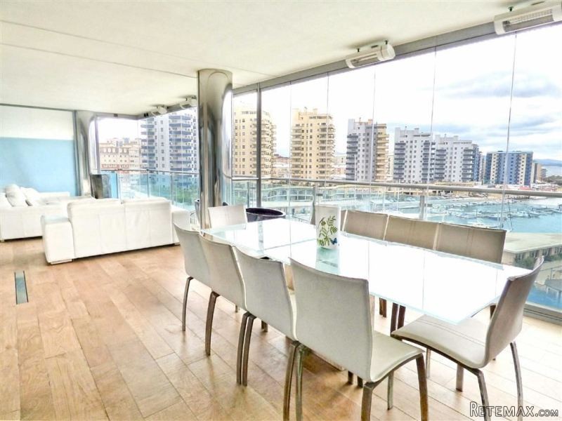 4 bed apartment in Ocean Village