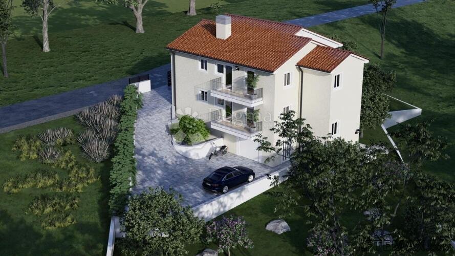 Čavle –roh-bau kuća s velikom okućnicom i dva odvojena stana