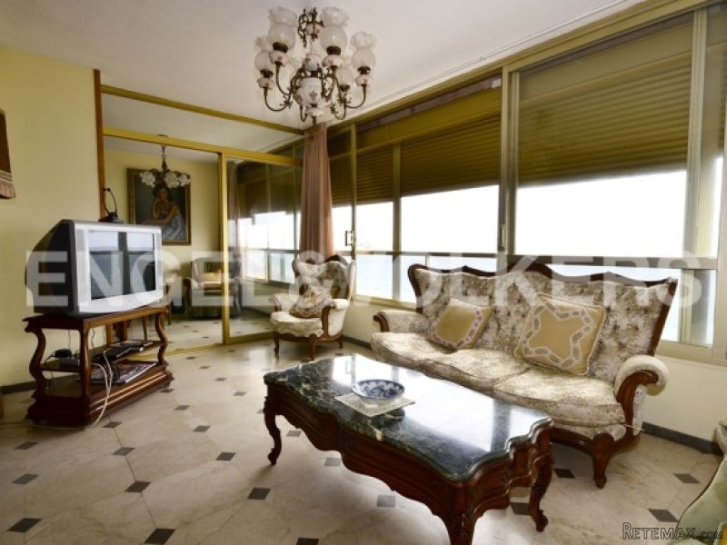 Apartment In First Line Of The Beach - 2