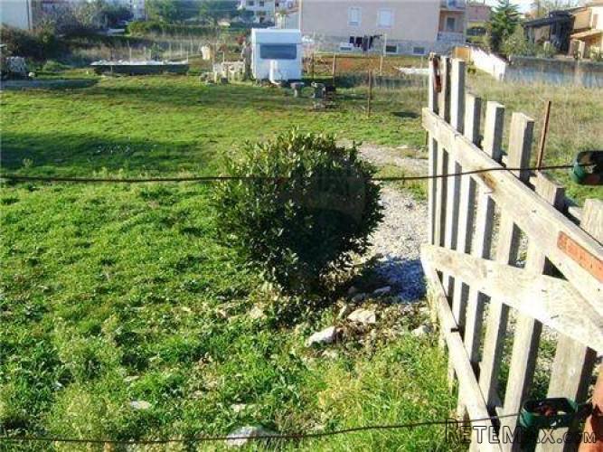 Građevinsko zemljište za gradnju obiteljske kuće