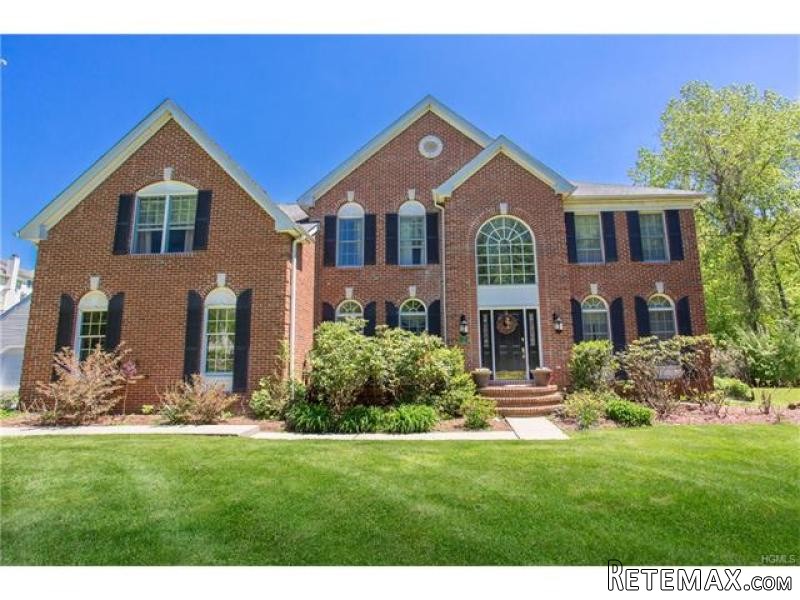4 bedroom House For Sale: 11 Mathews..