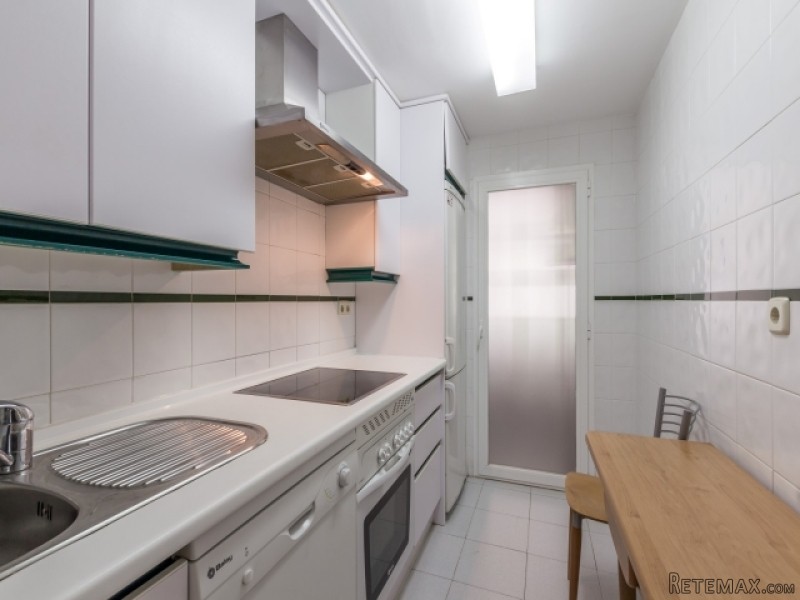 2 Bedroom Apartment For Sale Situated.. - 2
