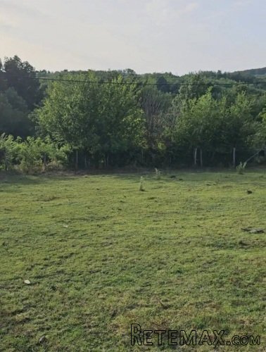 Prodajem gradjevinski plac-Kosmaj